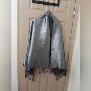 CHARMING CHARLIE METTALIC SCARF